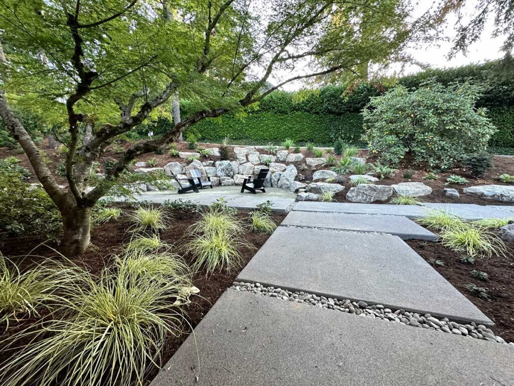 boulder retaining wall landscaping