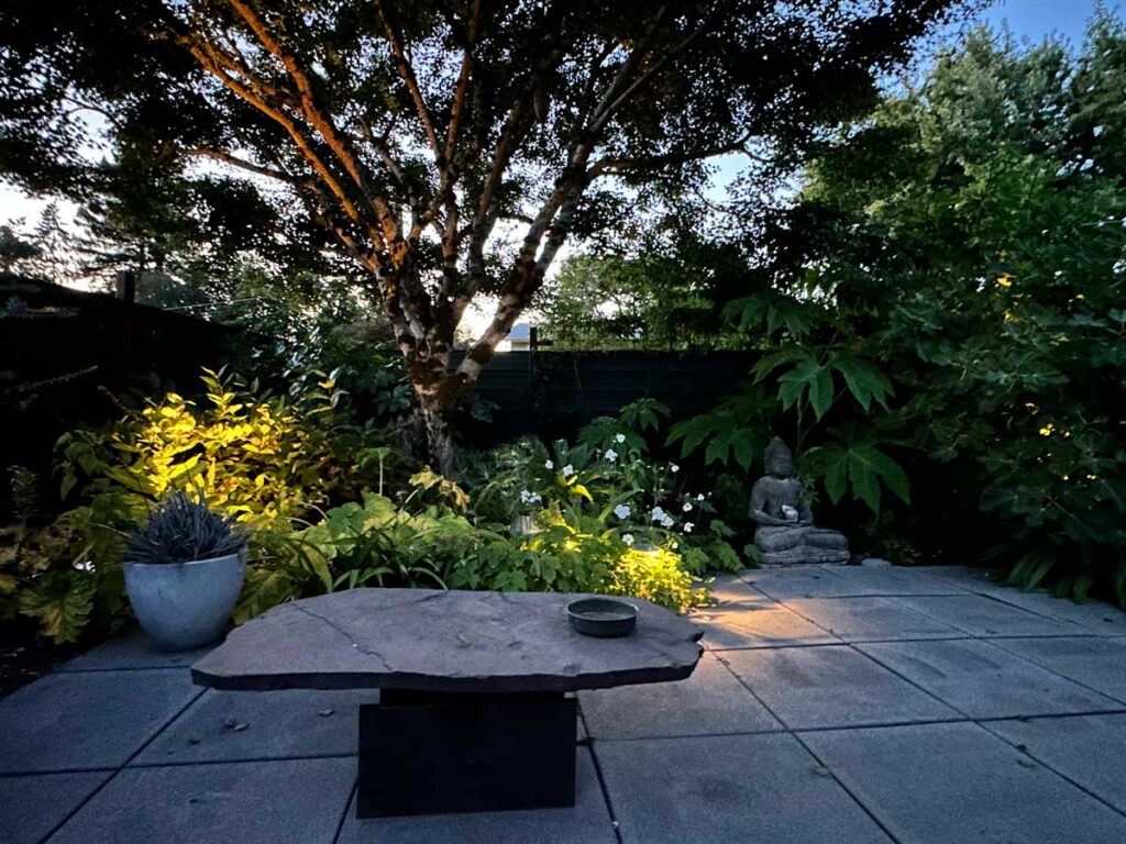 landscaping patio stonework lighting