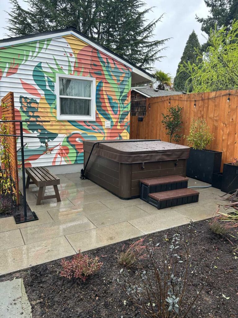 modern landscaping backyard patio